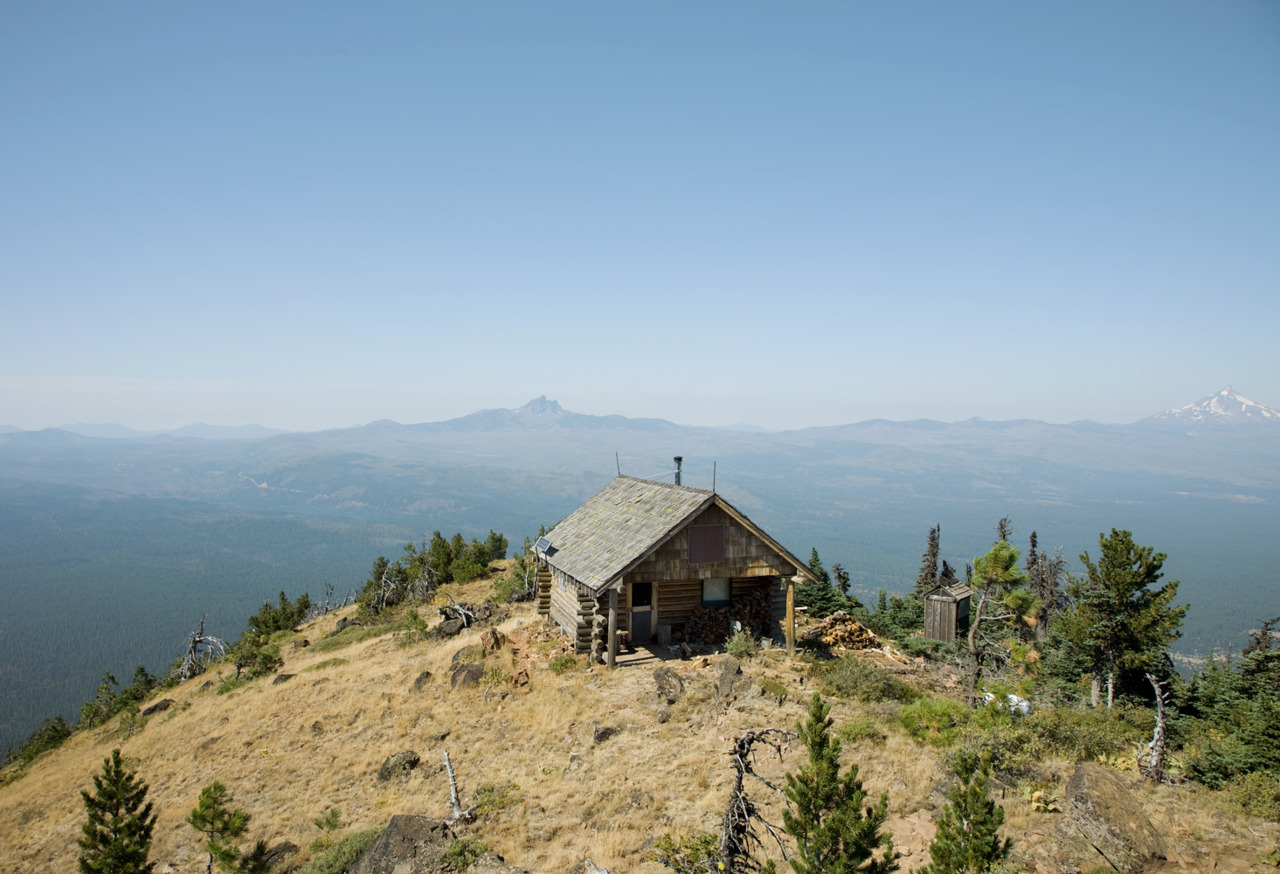 прибрежные отшельники. домик отшельника в крыму. прибрежные отшельники. прибрежные отшельники. люди живущие в тайге.