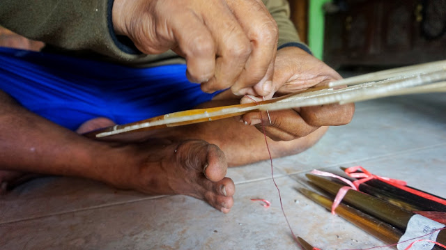 Proses Pengelukan  Seni Tatah Sungging Sidowarno