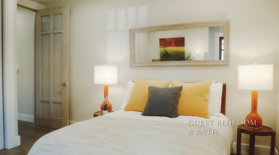 Tour 616 Aileen St, Oakland Home vs. 23 Interior Design Photos