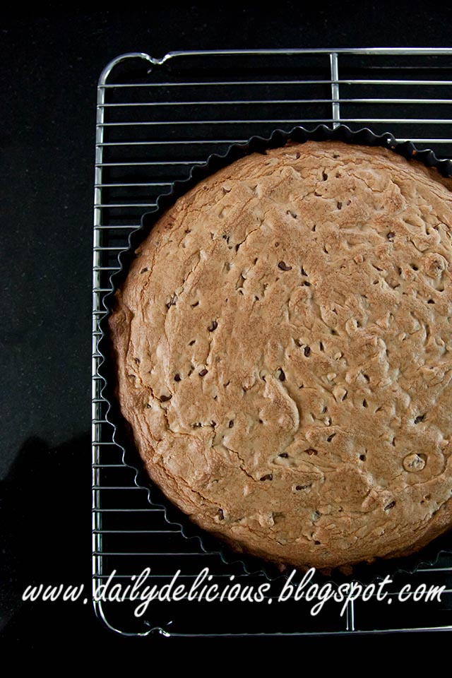 Dark Chocolate Round Cake Dark Chocolate Round Cake
