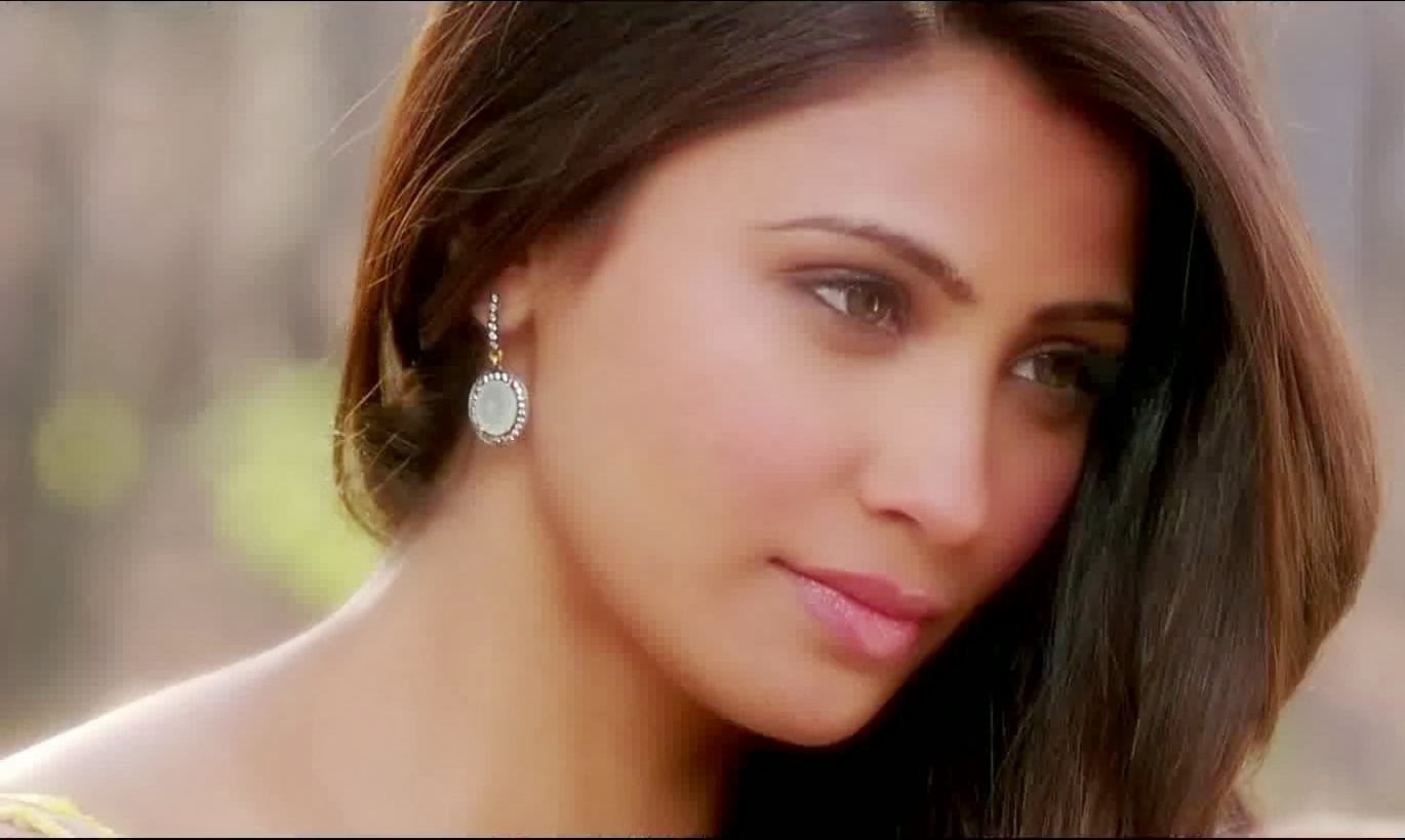 Famous Box Offices Stars..: Daisy Shah Hd Wallpapers