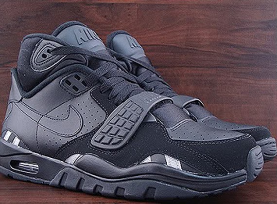 BLVDAVE: Sneaks on the Ave: Nike Air Trainer SC II High – ‘Blackout’
