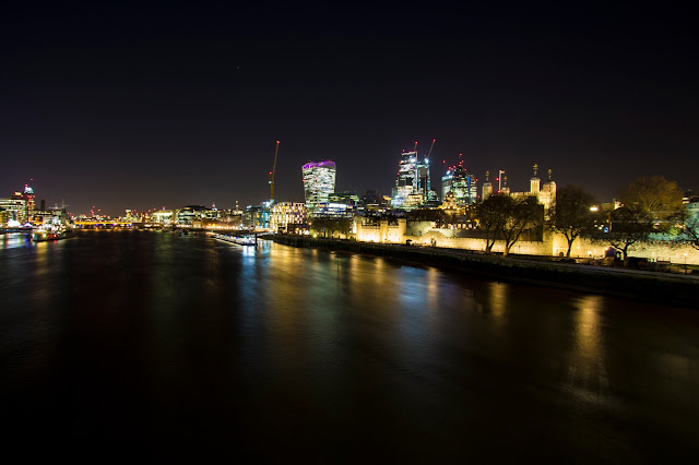 Panorama di Londra di notte