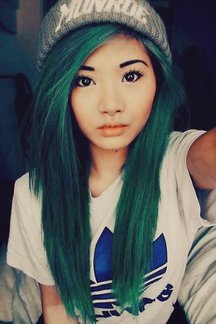 Cortes de pelo y peinados para chicas emo Cortes de pelo y peinados para chicas emo