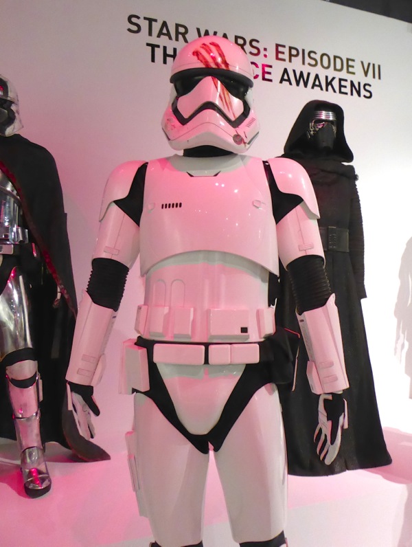 finn in stormtrooper armor