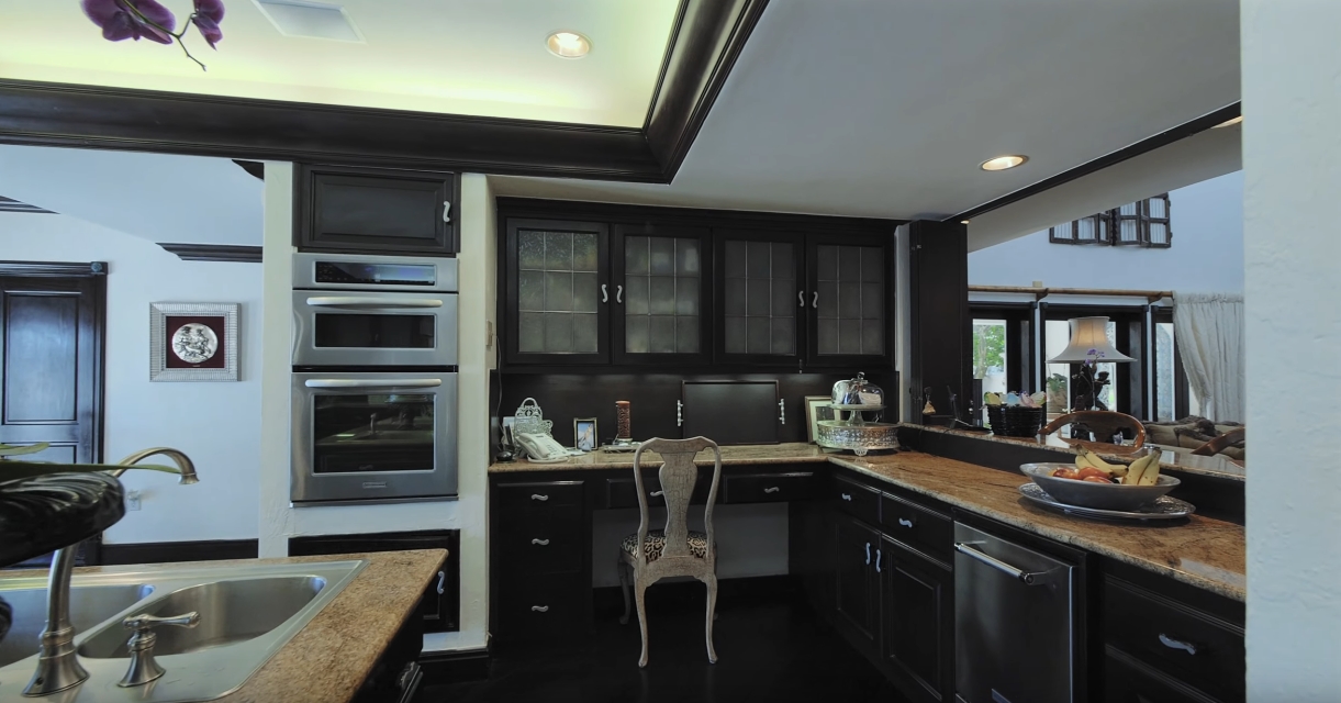 Tour 577 Ocean Blvd, Golden Beach, FL vs. 34 Mansion Interior Design Photos