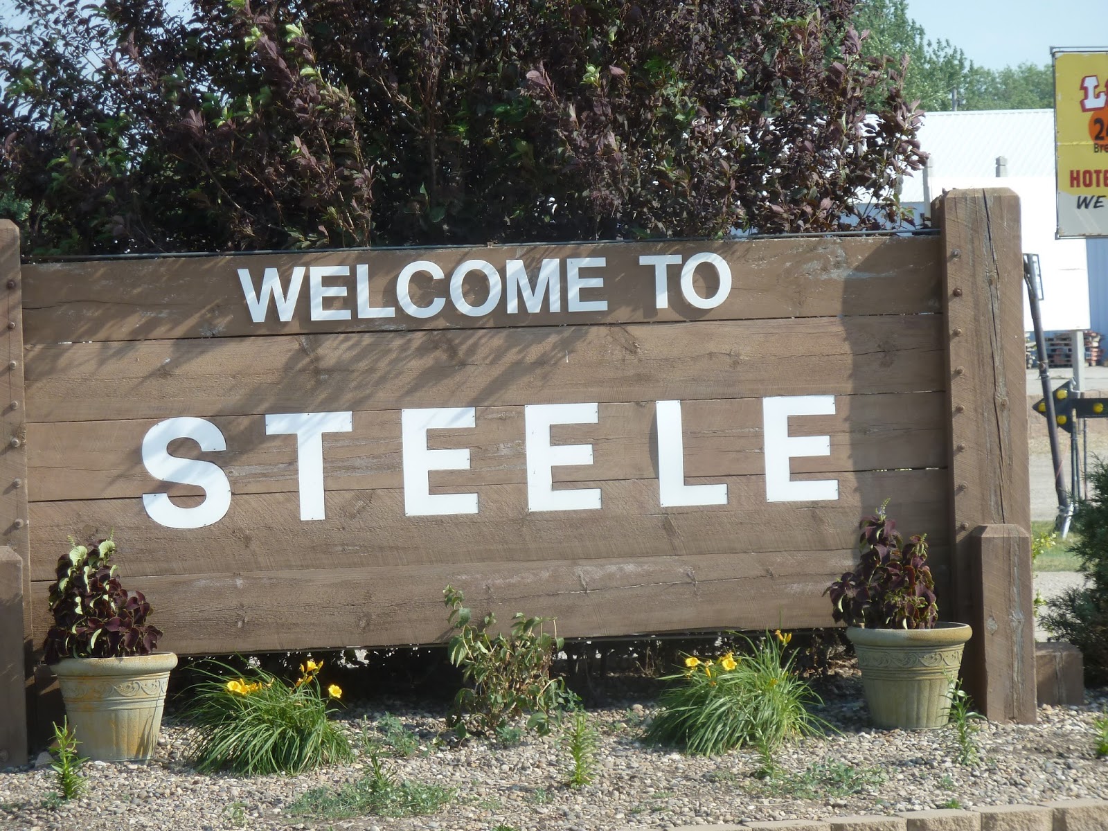 seniors walking across america POST 1160; JULY 19, 2013; STEELE, NORTH DAKOTA
