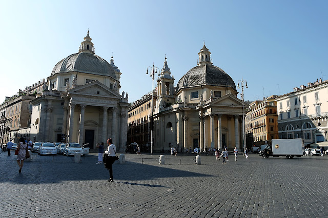 Rome, Voyage, Tridente,  Trinité-des-Monts, blog, paysage, Barcaccia, fontaine, Roma, piazza, place, palmier, piazza del popolo, vlog, roadtrip, italie