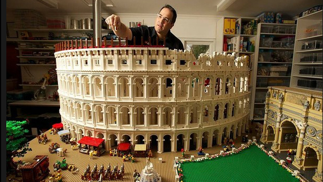 LEGO Roman Colosseum