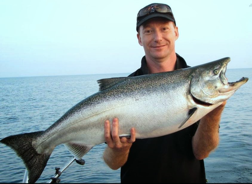 Éric Desrochers, Guide de pêche, bon guide de pêche, pêche Lac Ontario, guide de pêche au Québec, guide de pêche Mont-Laurier