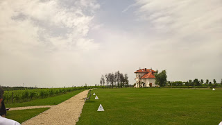 Vila Dobrusa, Avincis