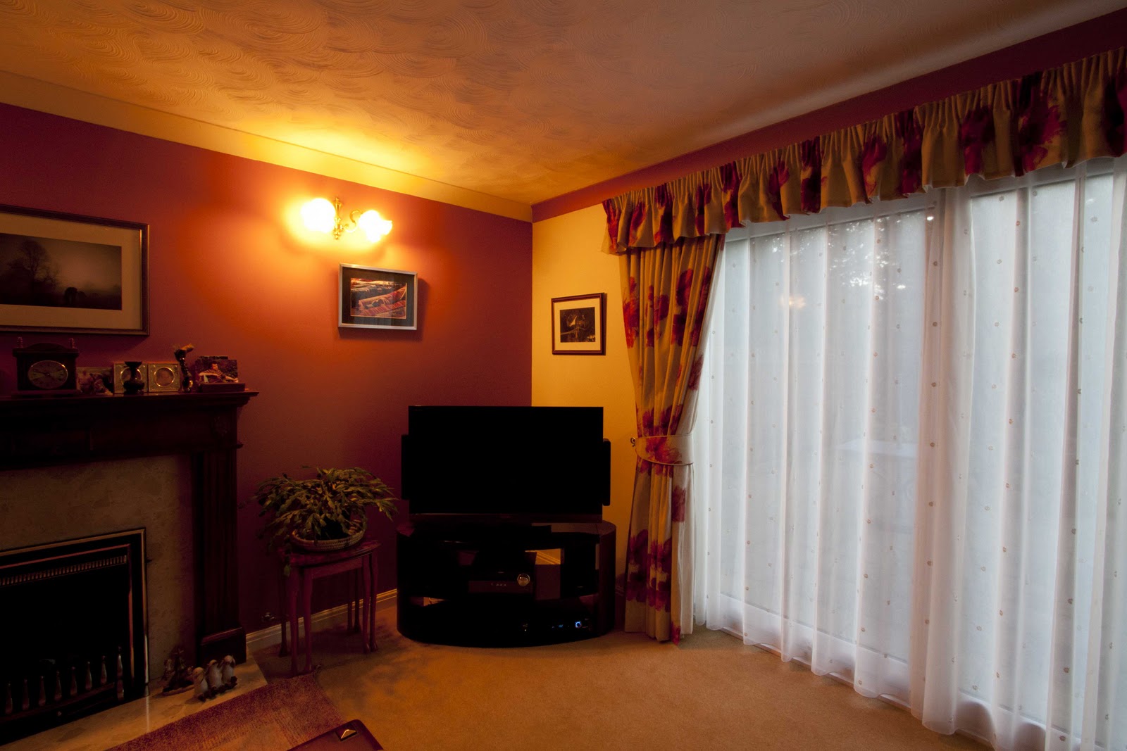 The Art of Photography Tungsten and Fluorescent Lighting