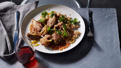 Sumac-roasted chicken wings with preserved lemon and coriander recipe roasted chicken wings with preserved lemon and coriander Sumac-roasted chicken wings with preserved lemon and coriander recipe