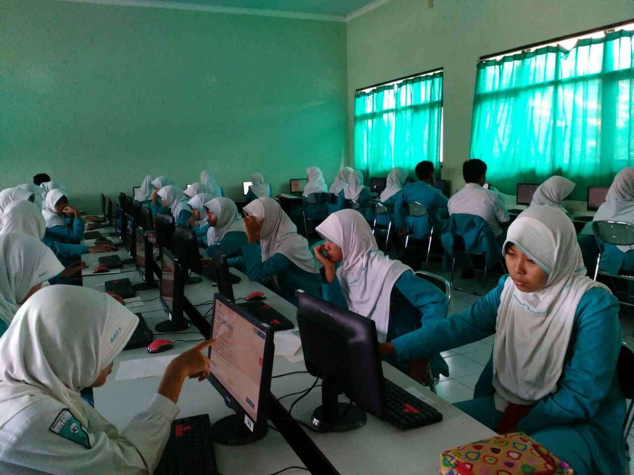MAN 2 Ponorogo Laksanakan UNBK