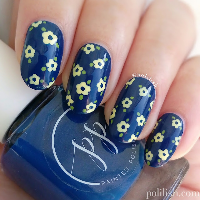 Delicate floral print nail art | polilish