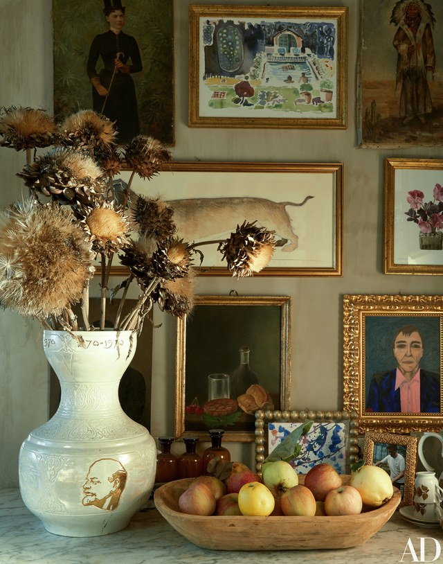 Tour all-season garden inside (& out) a boho farmhouse in Italy - vignette Oberto Gili on Architectural Digest. www.bohohome.com @bohosusan