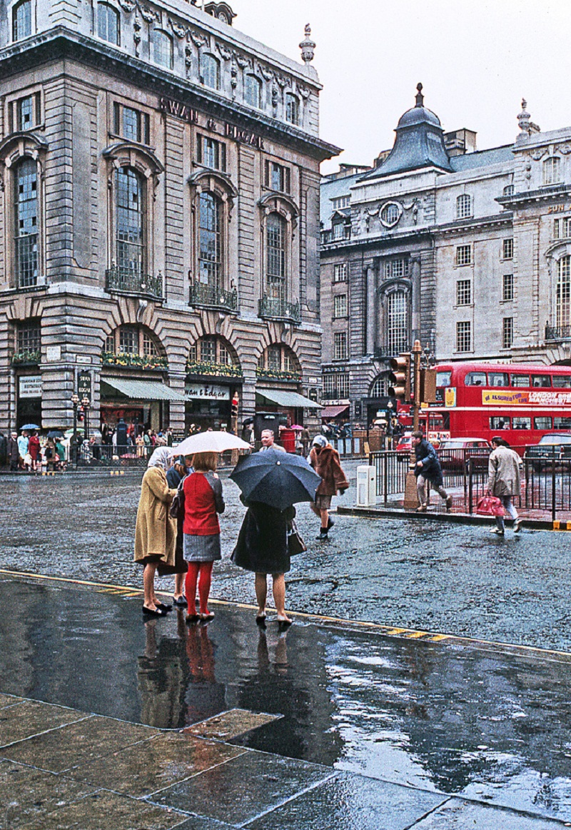 Earth In The Past: Streets of London in the 1960s