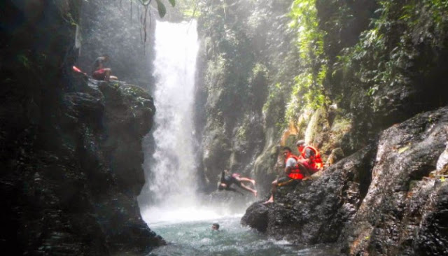 Inilah Sembilan Destinasi Air Terjun Paling Indah Di Kota Hujan Bogor Inilah Sembilan Destinasi Air Terjun Paling Indah Di Kota Hujan Bogor