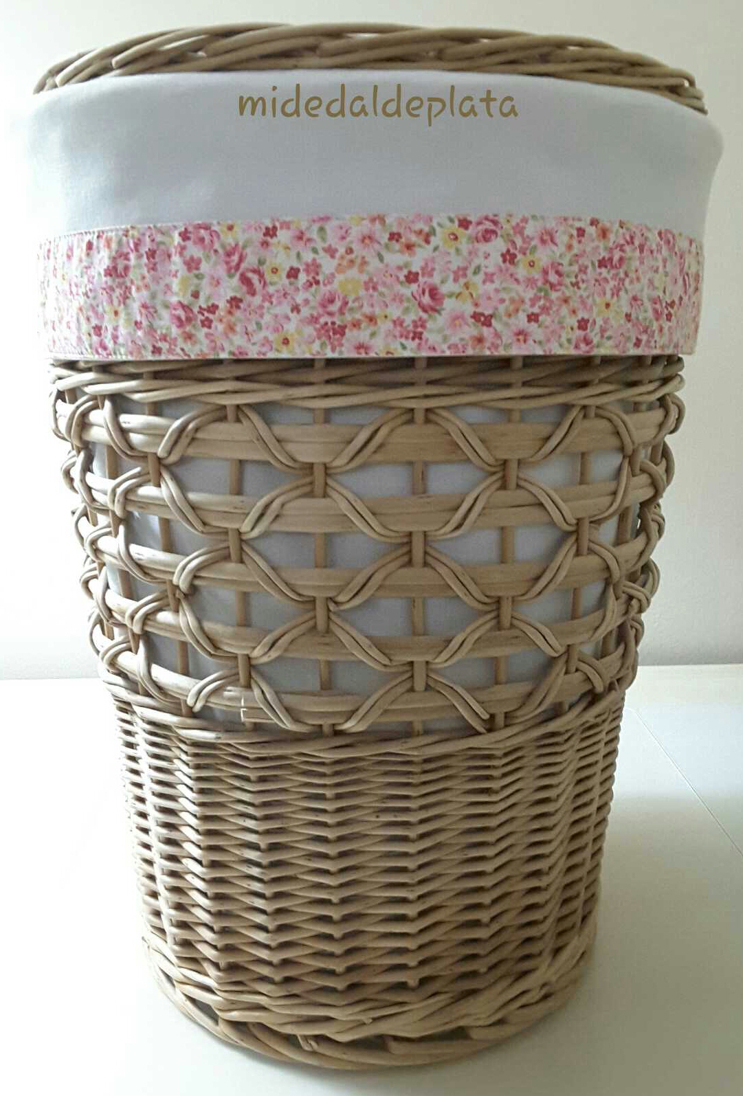 mi dedal de plata: Cestos de mimbre.