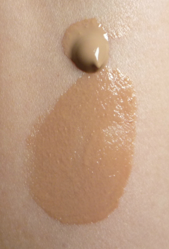 OZ Naturals Age Defying Solar Shield SPF30 review: swatches
