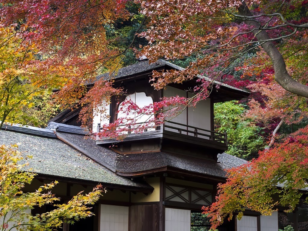 FROM THE GARDEN OF ZEN Choushuukaku (teahouse named "a hermitage for listening to the sounds