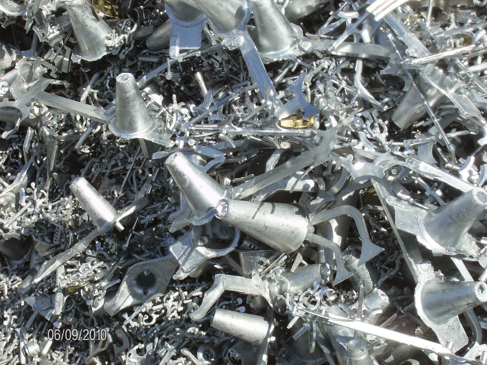 India Metal Scrap Zinc Scrap, Zinc Dross, Zinc Powder, Zinc Die Cast