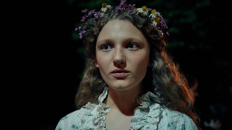 FILMY KOSTIUMOWE The Living and the Dead (TV Serial 2016 )