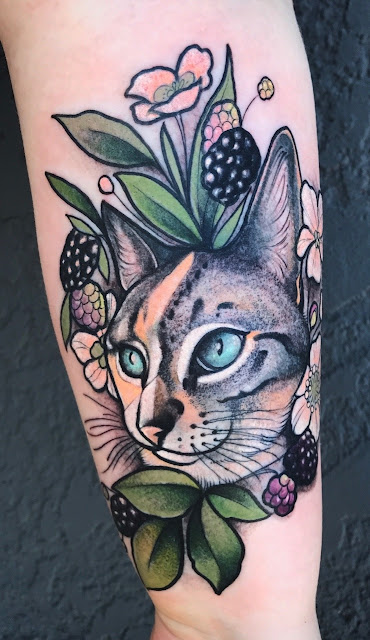 Tatuagens femininas de gatos Tatuagens femininas de gatos