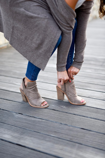 vince camuto karinta block heel bootie