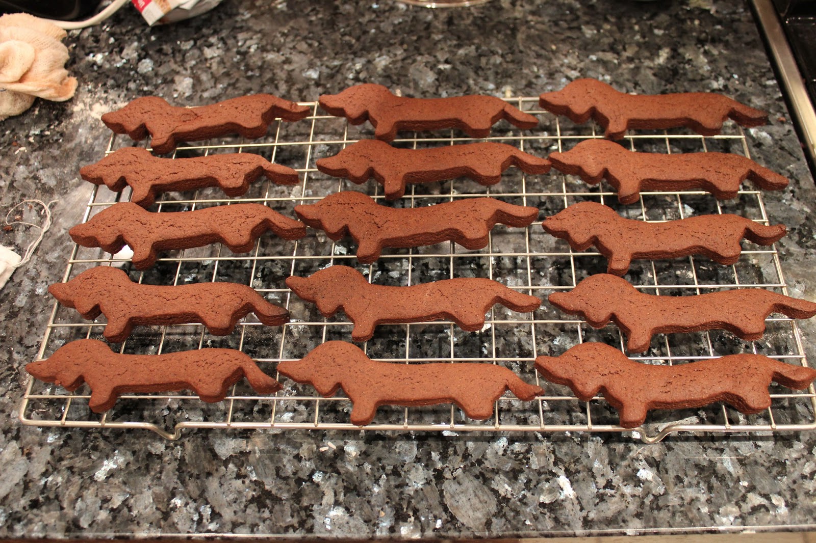 BEAutiful Bakes Sausage Dog Bourbon Biscuits