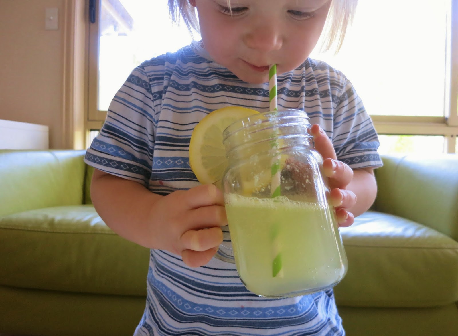 Learn with Play at Home How to make Fizzing Lemonade. Edible Science