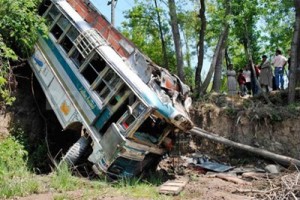 bus-accident-7-barati-killed-in-ranchi