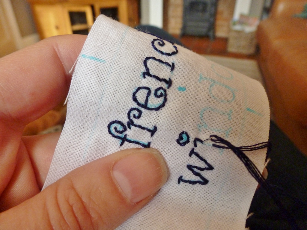 selfsewn hand embroidered quilt label tutorial