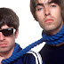 Liam Gallagher pede reunião do Oasis ao irmão Noel