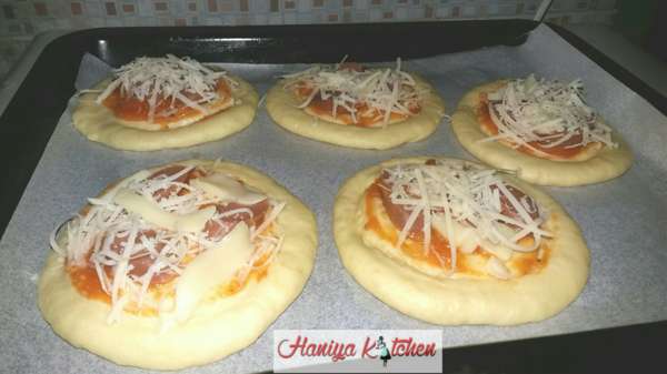 Resep Membuat Pizza Mini Empuk 