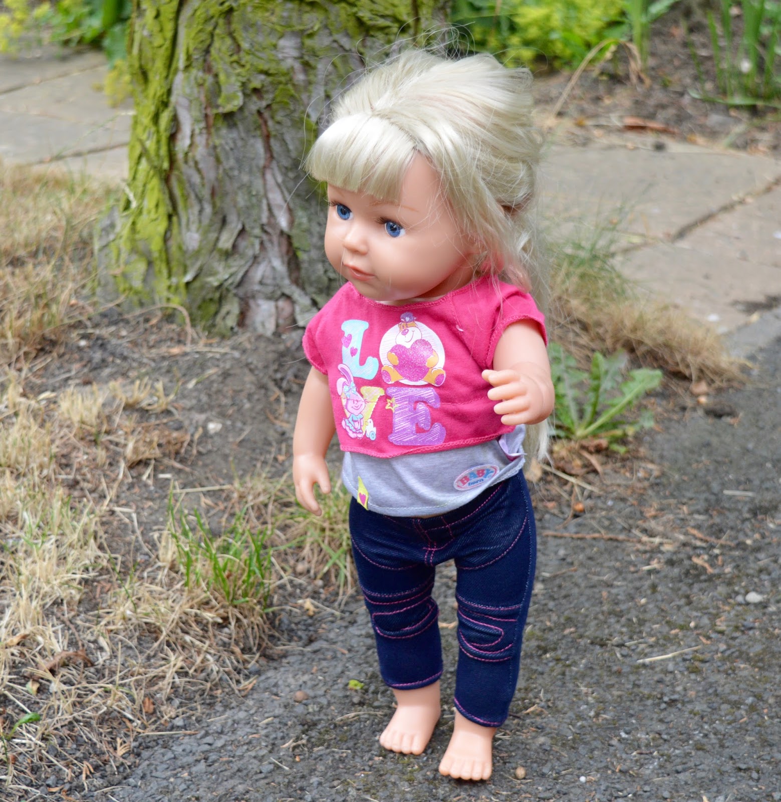 Heidi celebrates #nationalsistersday with her brand new Baby Born Sister Doll