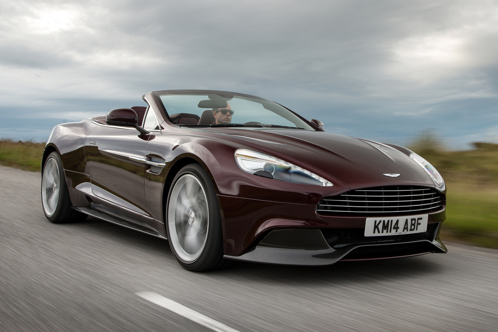 New Aston Martin Vanquish Could Pack 800 Horsepower