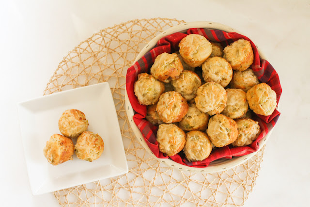Food Lust People Love: Cheesy artichoke dip mini muffins are made with all of the wonderful ingredients of our favorite hot baked dip: artichokes, of course, along with Parmesan cheese, mayonnaise and green chiles.