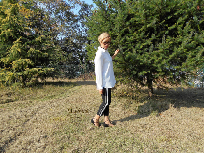 pantalon con raya lateral pantalon con raya lateral