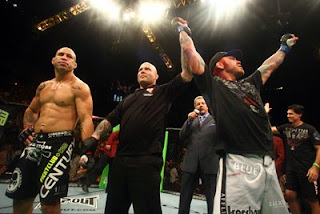 UFC 132 Wanderlei Silva derrotado por Chris Leben