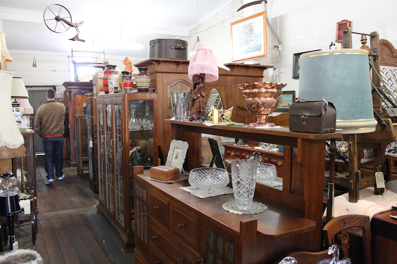 umiyumi2 our life in perth, WA Antique shops Guildford