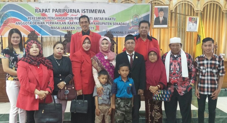 PAW DPRD Sekadau Partai PDIP oleh Horison Gantikan Negek PAW DPRD Sekadau Partai PDIP oleh Horison Gantikan Negek