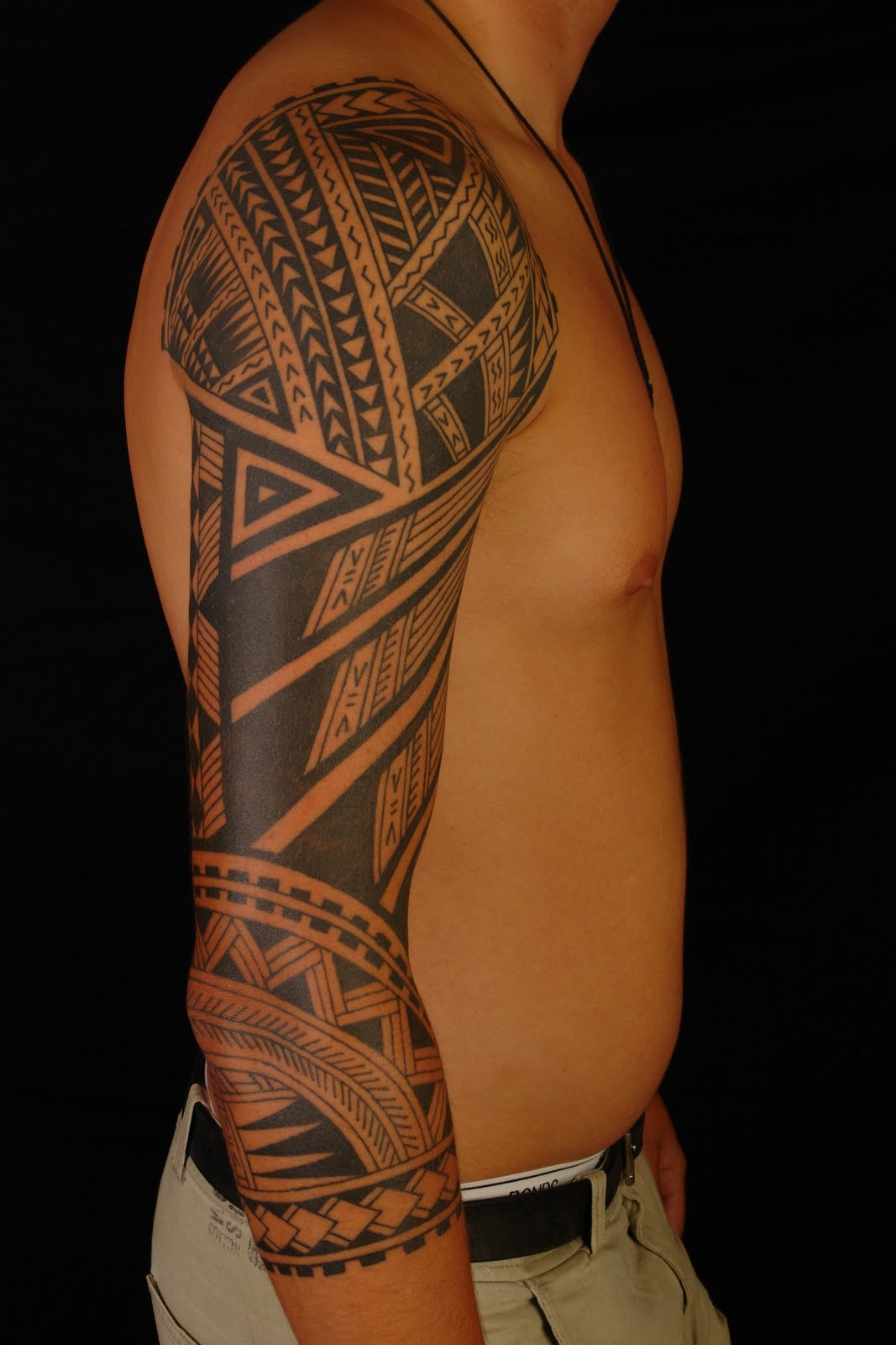 Polynesian 34 Sleeve