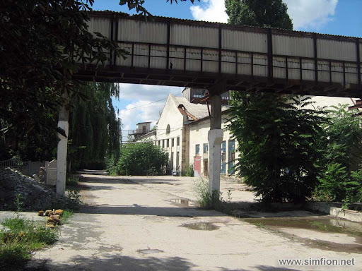 Завод Анатра в Симферополе