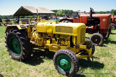 Tracteur agricole ancien Le Minitrac