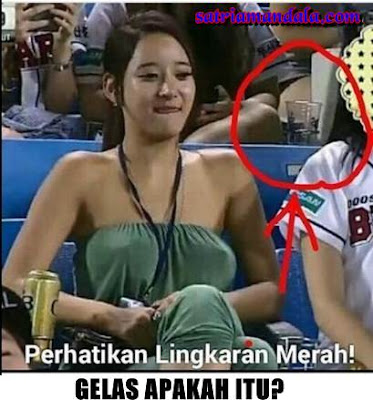 Foto - Foto yang bikin mata salah fokus Foto - Foto yang bikin mata salah fokus