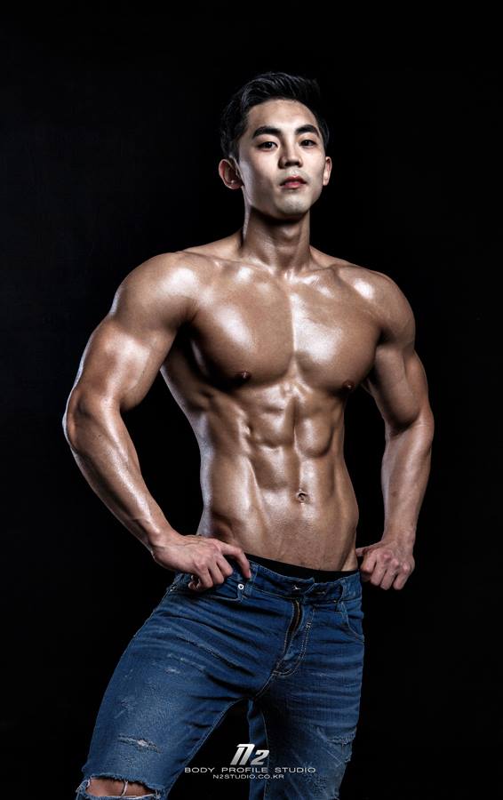 Dae%2BHwan%2BKim%2BKorean%2BFitness%2BModel%2BAsian%2BMuscle%2B1.jpg