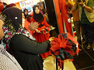 PERASMIAN BUTIK QALEESA PERASMIAN BUTIK QALEESA