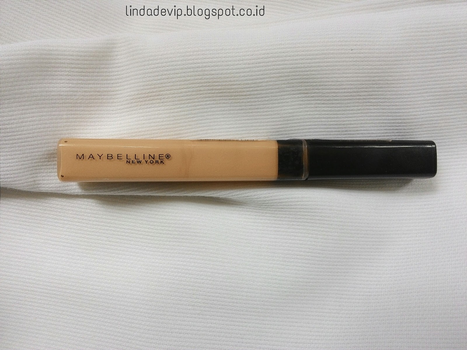 review maybelline fit me concealer 25 medium hi review maybelline fit me concealer 25 medium hi