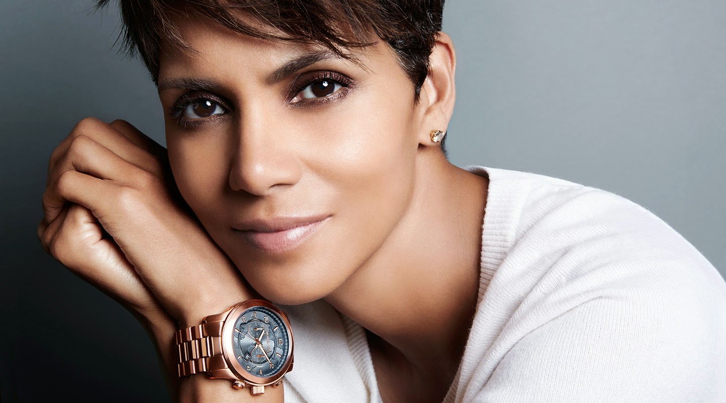 HALLE BERRY WORKS TO WATCH HUNGER STOP